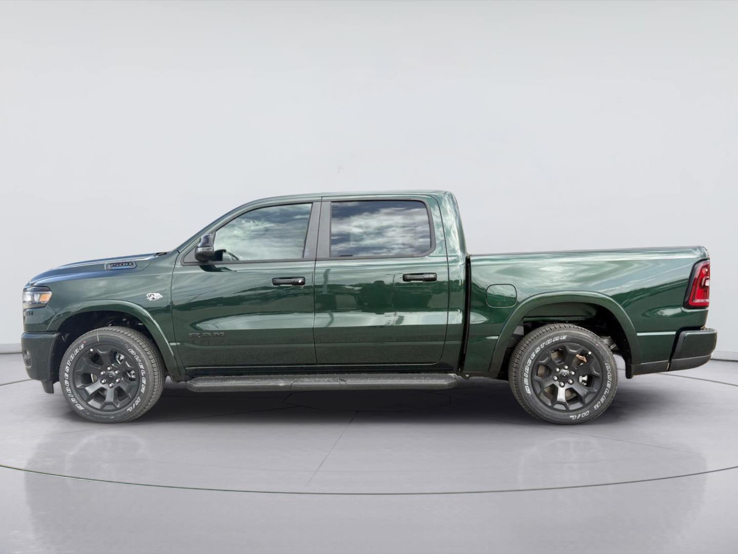 New 2026 Ram 1500 LONE STAR CREW CAB 4X4 5'7 BOX Pickup