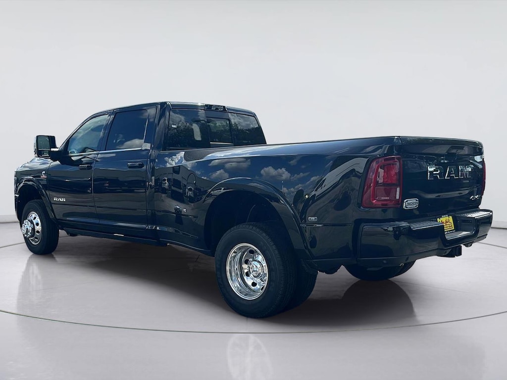 New 2027 Ram 3500 LIMITED LONGHORN CREW CAB 4X4 8' BOX Pickup