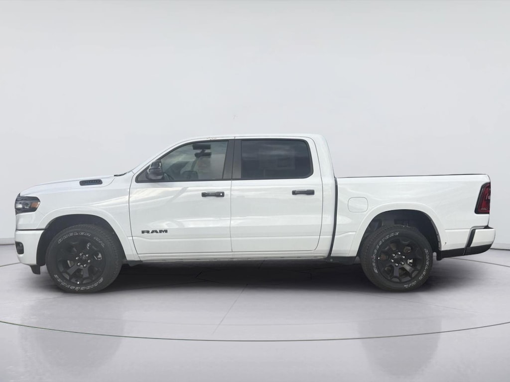 New 2026 Ram 1500 LONE STAR CREW CAB 4X2 5'7 BOX Pickup