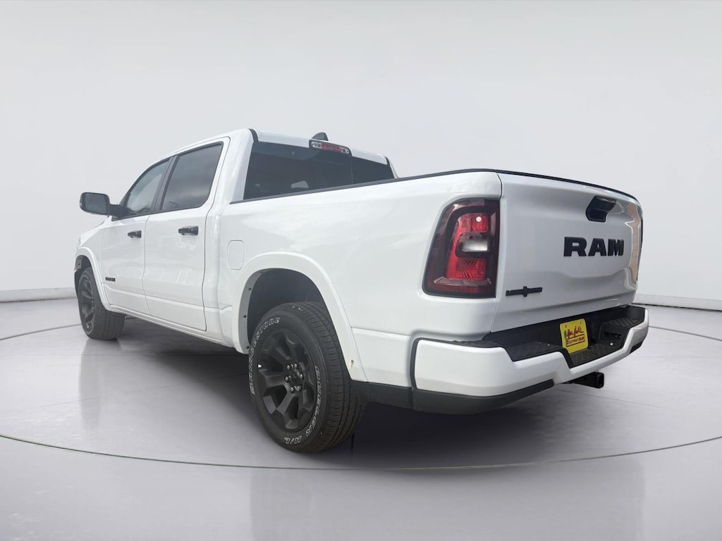 New 2026 Ram 1500 LONE STAR CREW CAB 4X2 5'7 BOX Pickup