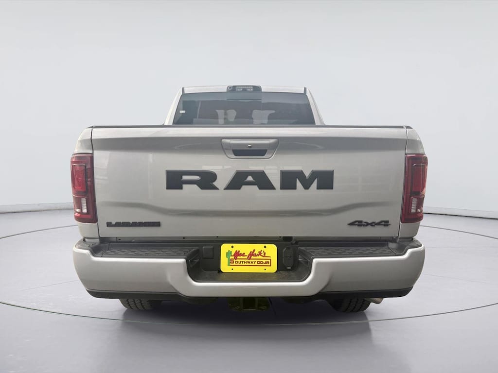 New 2026 Ram 2500 LARAMIE CREW CAB 4X4 6'4 BOX Pickup