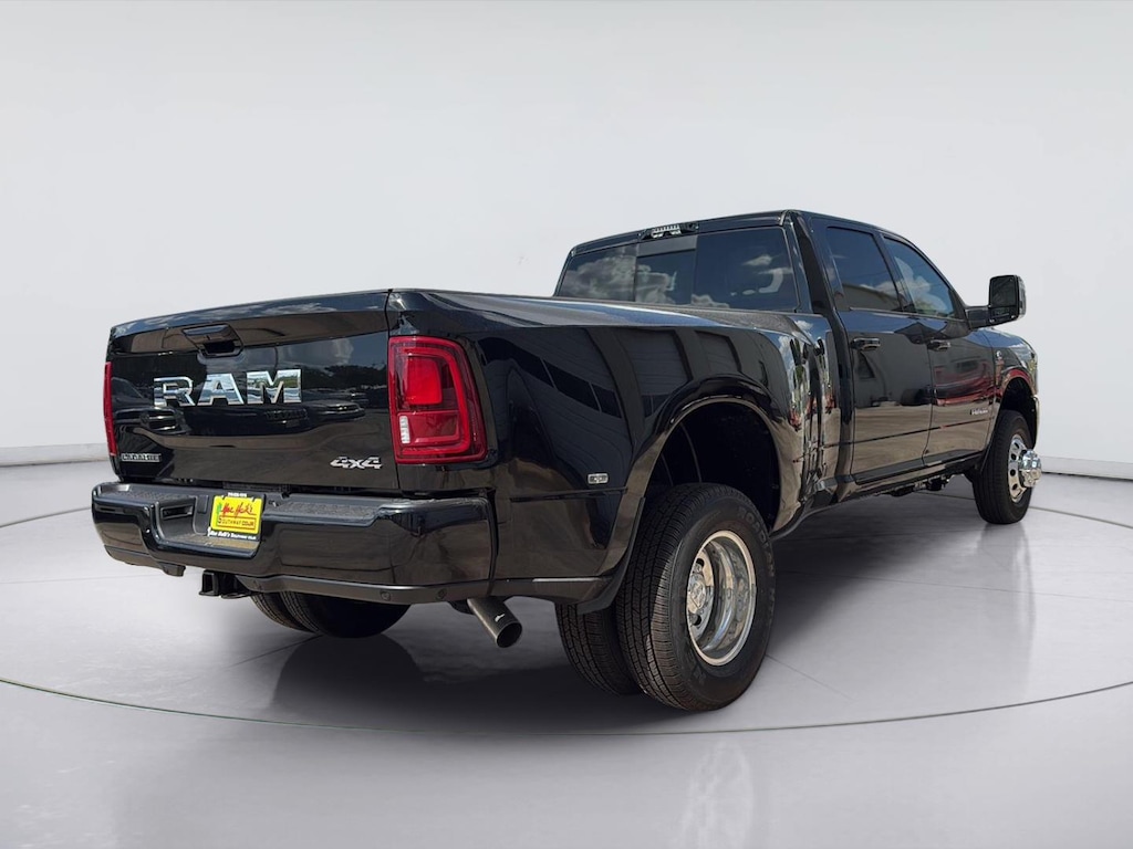 New 2027 Ram 3500 LARAMIE CREW CAB 4X4 8' BOX Pickup