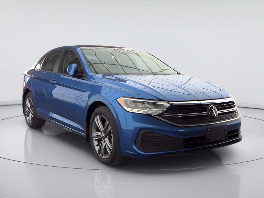 Used 2024 Volkswagen Jetta SE Sedan