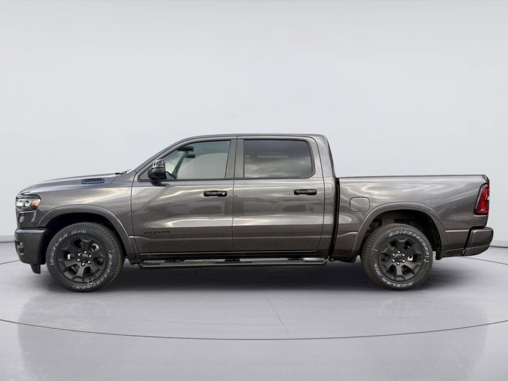 New 2026 Ram 1500 LONE STAR CREW CAB 4X2 5'7 BOX Pickup