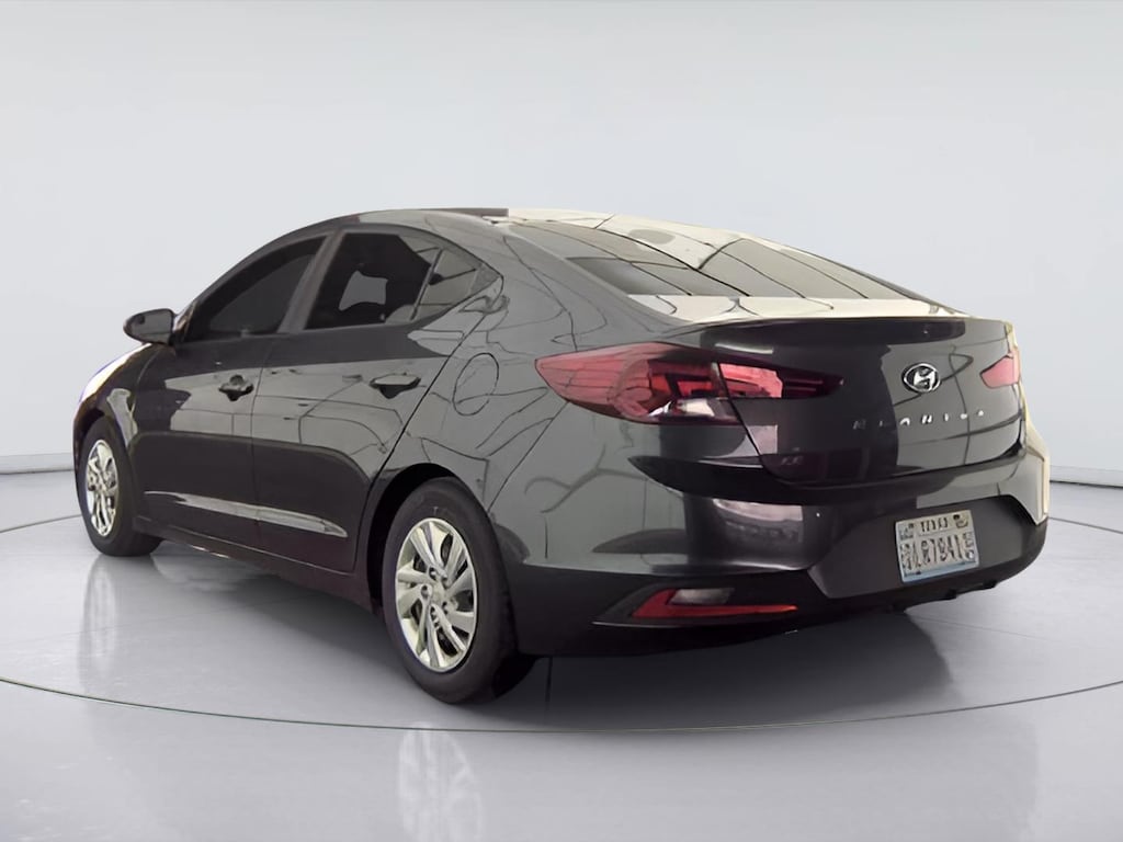 Used 2020 Hyundai Elantra SE Sedan