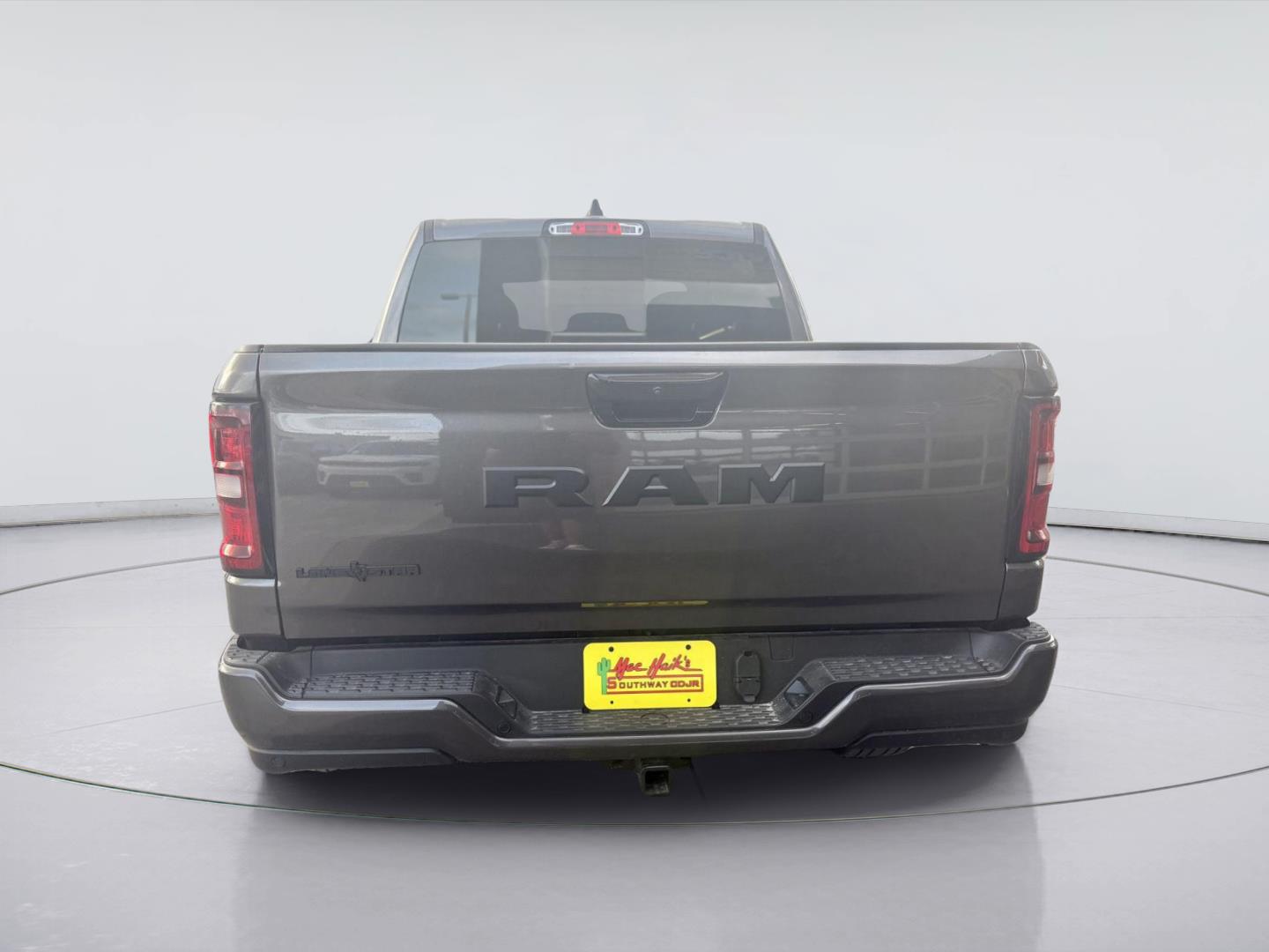 New 2026 Ram 1500 LONE STAR CREW CAB 4X2 5'7 BOX Pickup
