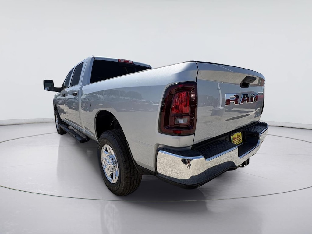 New 2026 Ram 2500 TRADESMAN CREW CAB 4X4 6'4 BOX Pickup