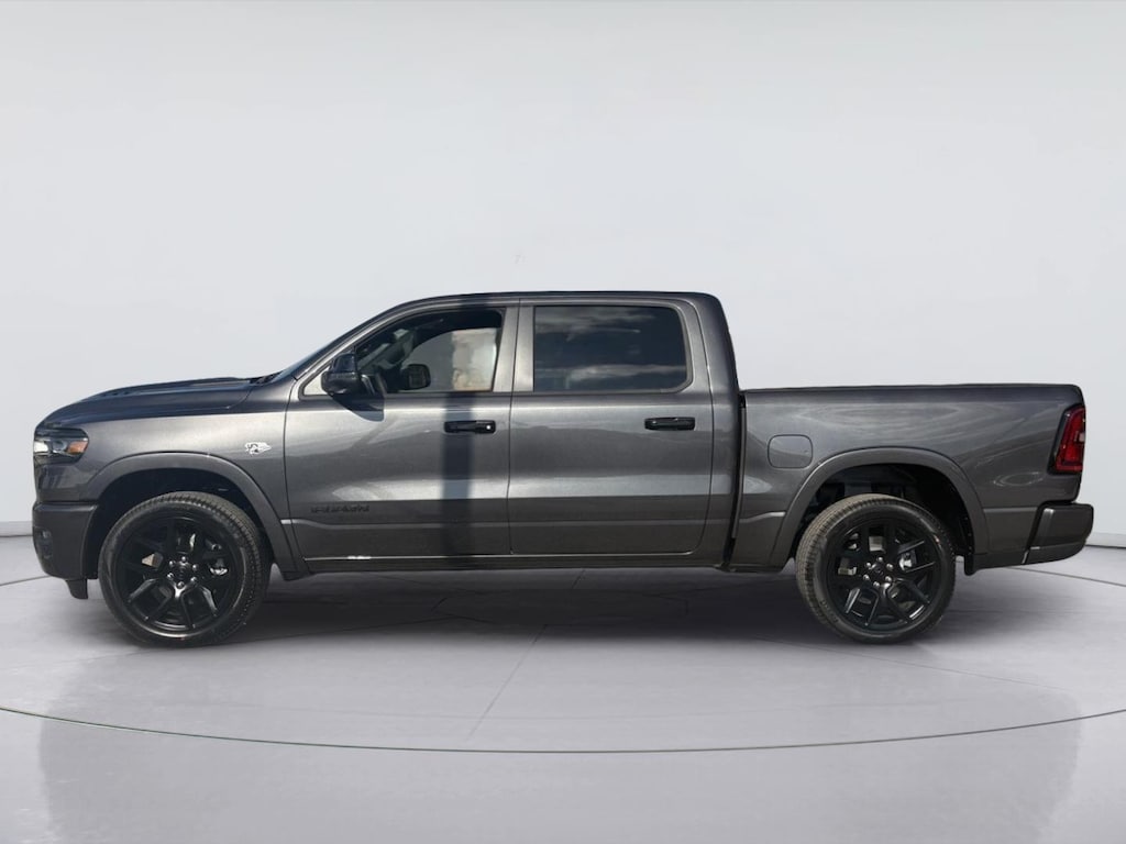 New 2026 Ram 1500 LARAMIE CREW CAB 4X4 5'7 BOX Pickup