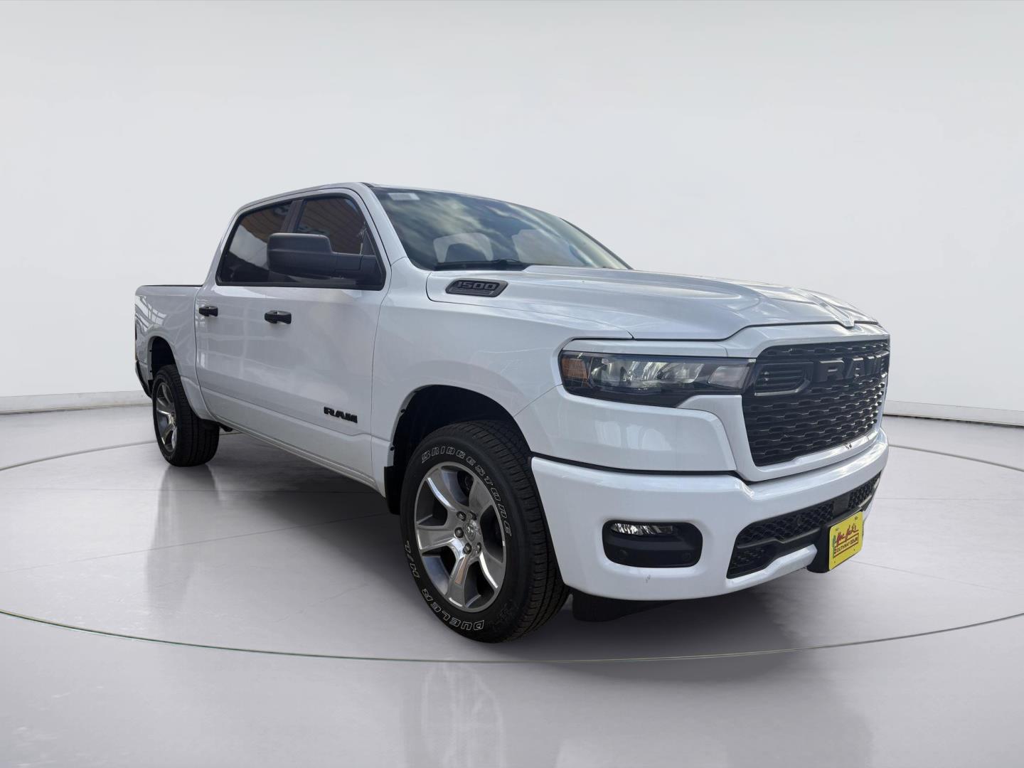 2026 RAM 1500 Express - Photo 7