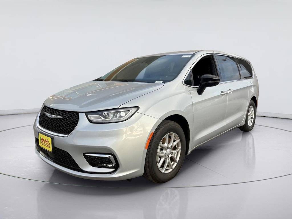 New 2026 Chrysler Pacifica LIMITED Passenger Van