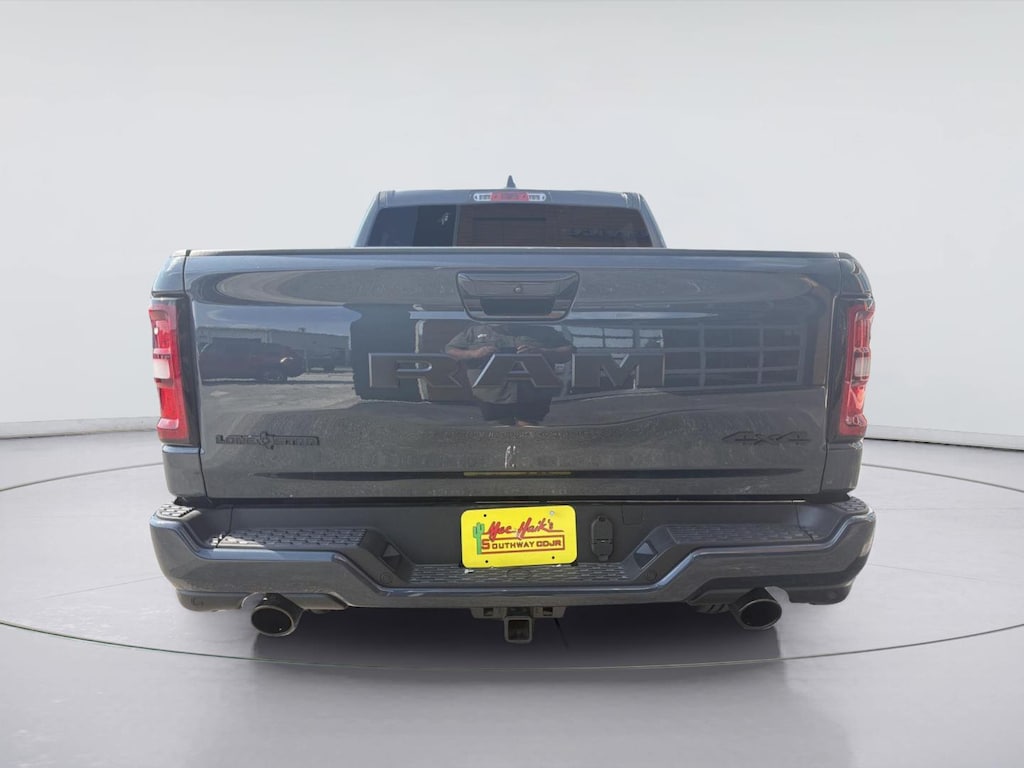 New 2026 Ram 1500 LONE STAR CREW CAB 4X4 5'7 BOX Pickup