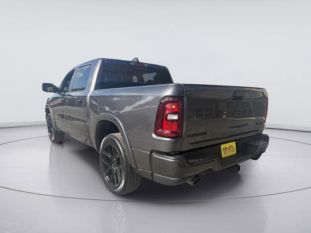 New 2026 Ram 1500 LARAMIE CREW CAB 4X4 5'7 BOX Pickup