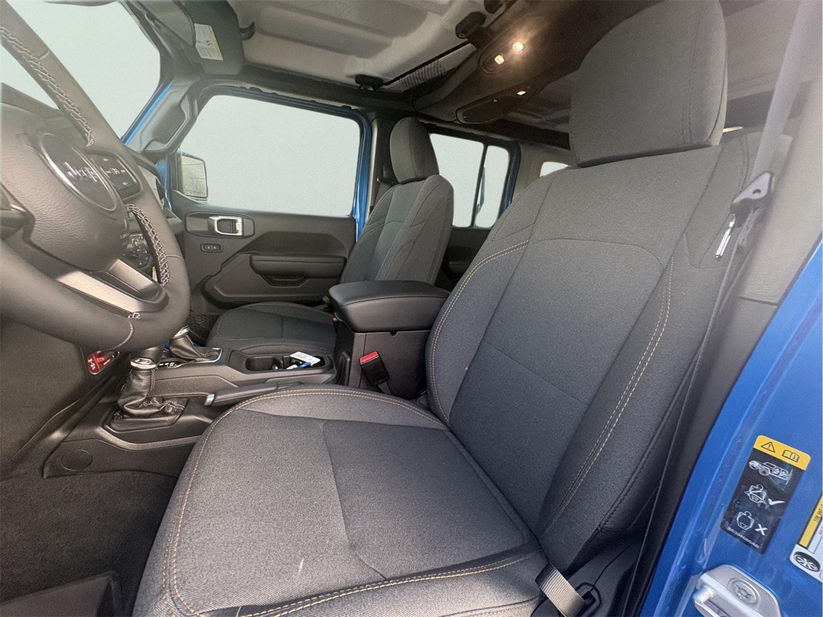 2026 Jeep Wrangler 4-Door Willys - Photo 14