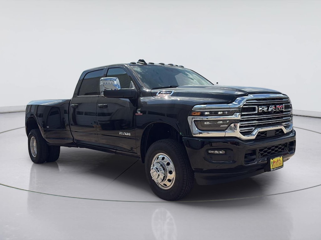 New 2027 Ram 3500 LARAMIE CREW CAB 4X4 8' BOX Pickup