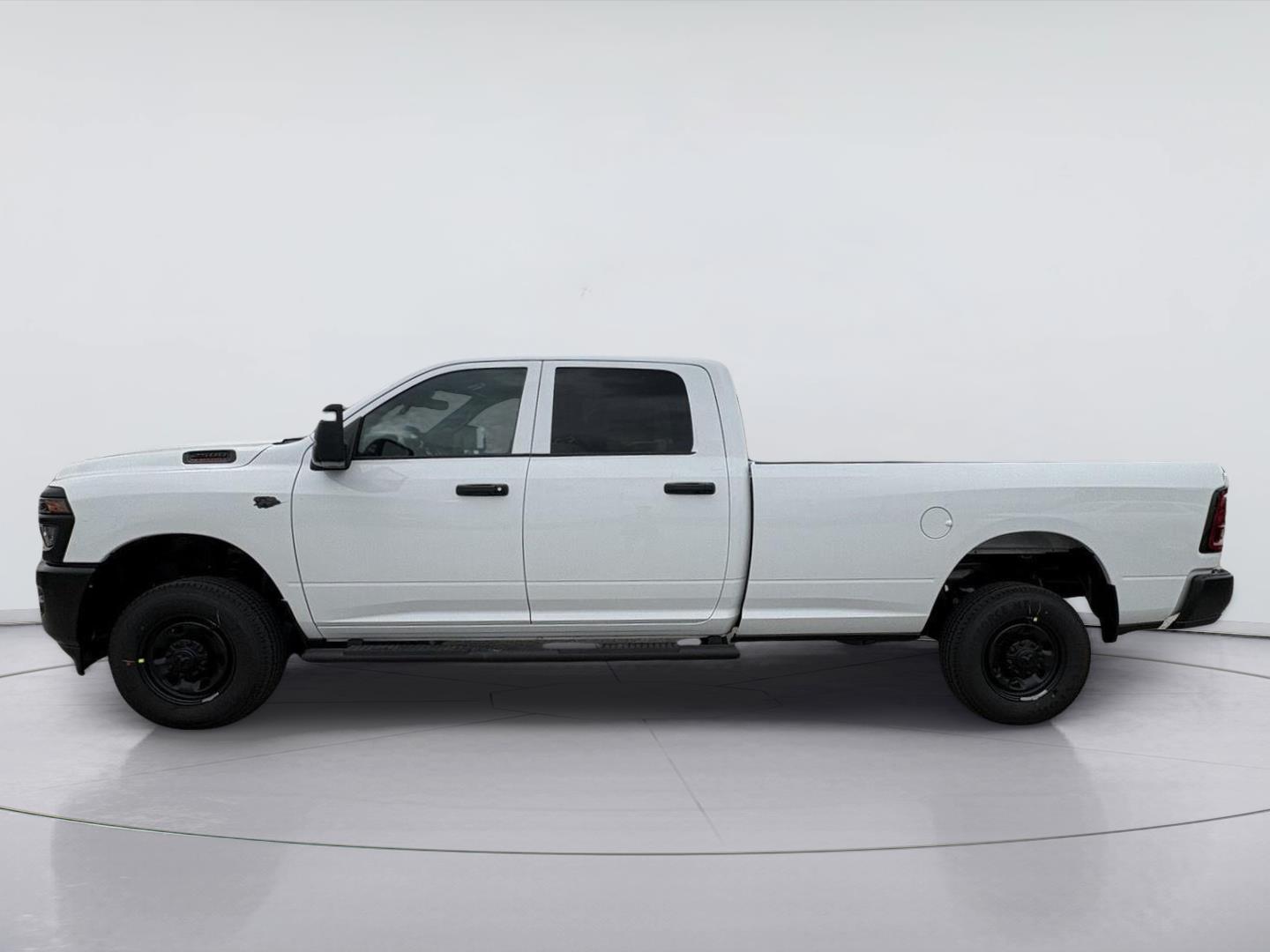 New 2027 Ram 2500 TRADESMAN CREW CAB 4X4 8' BOX Pickup