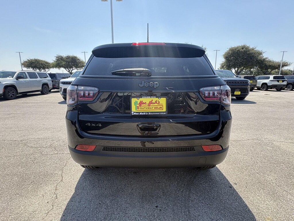 New 2026 Jeep Compass LATITUDE ALTITUDE 4X4 Sport Utility
