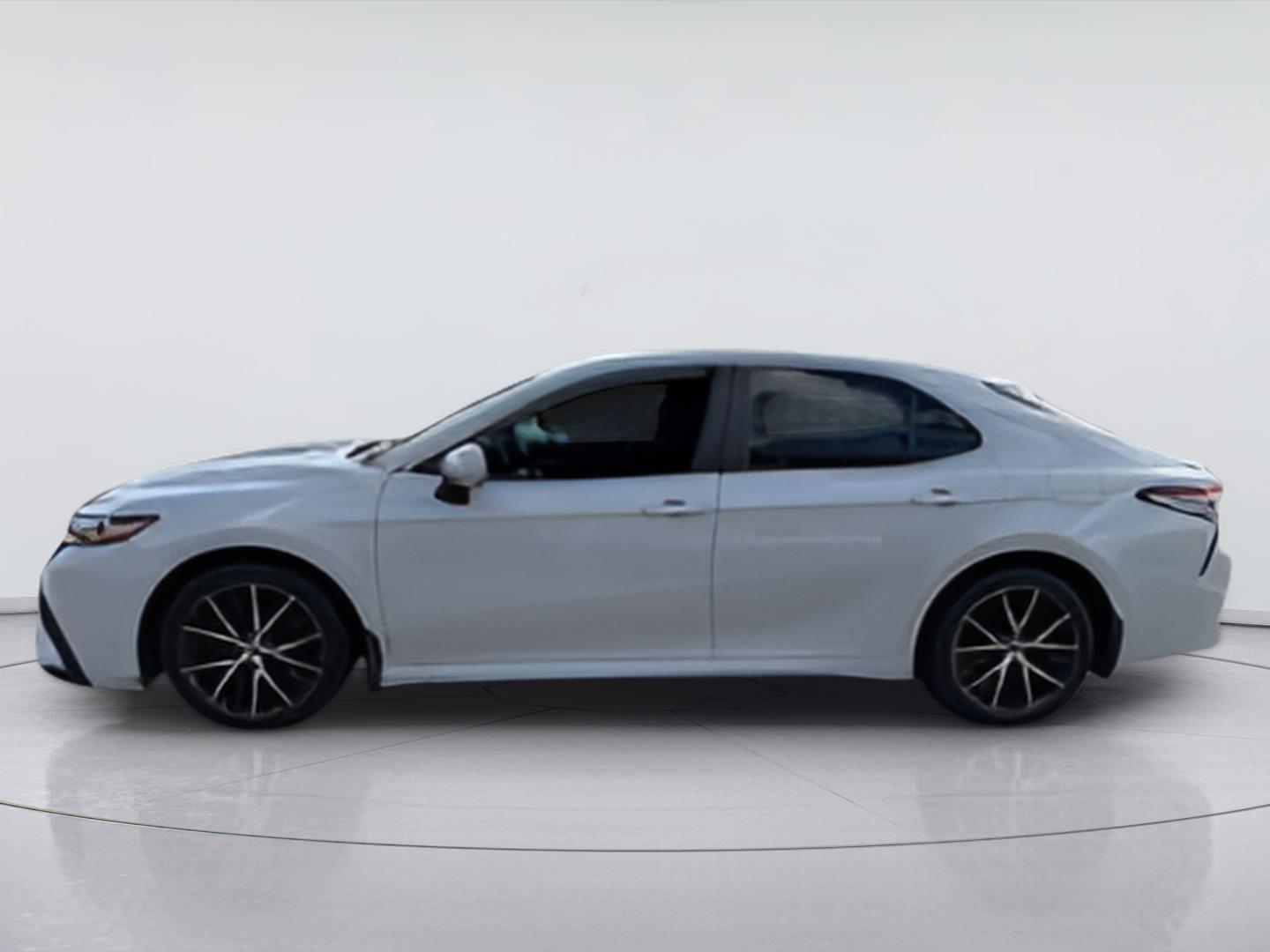 Used 2023 Toyota Camry SE Sedan