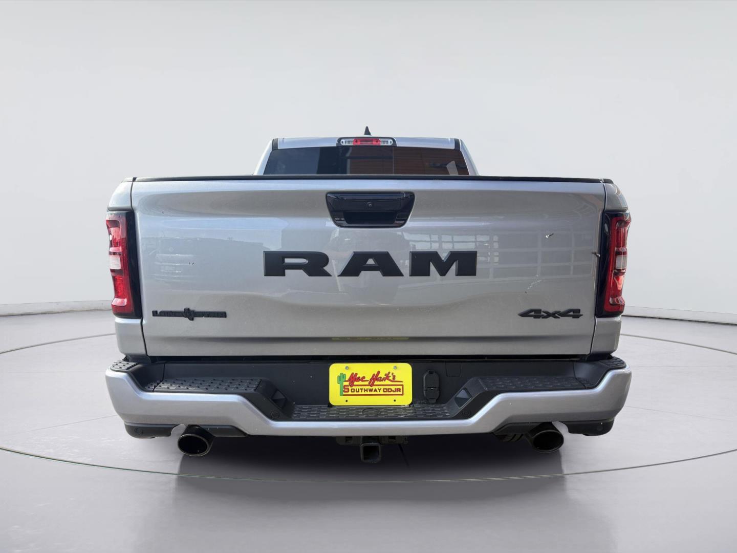 New 2026 Ram 1500 LONE STAR CREW CAB 4X4 5'7 BOX Pickup