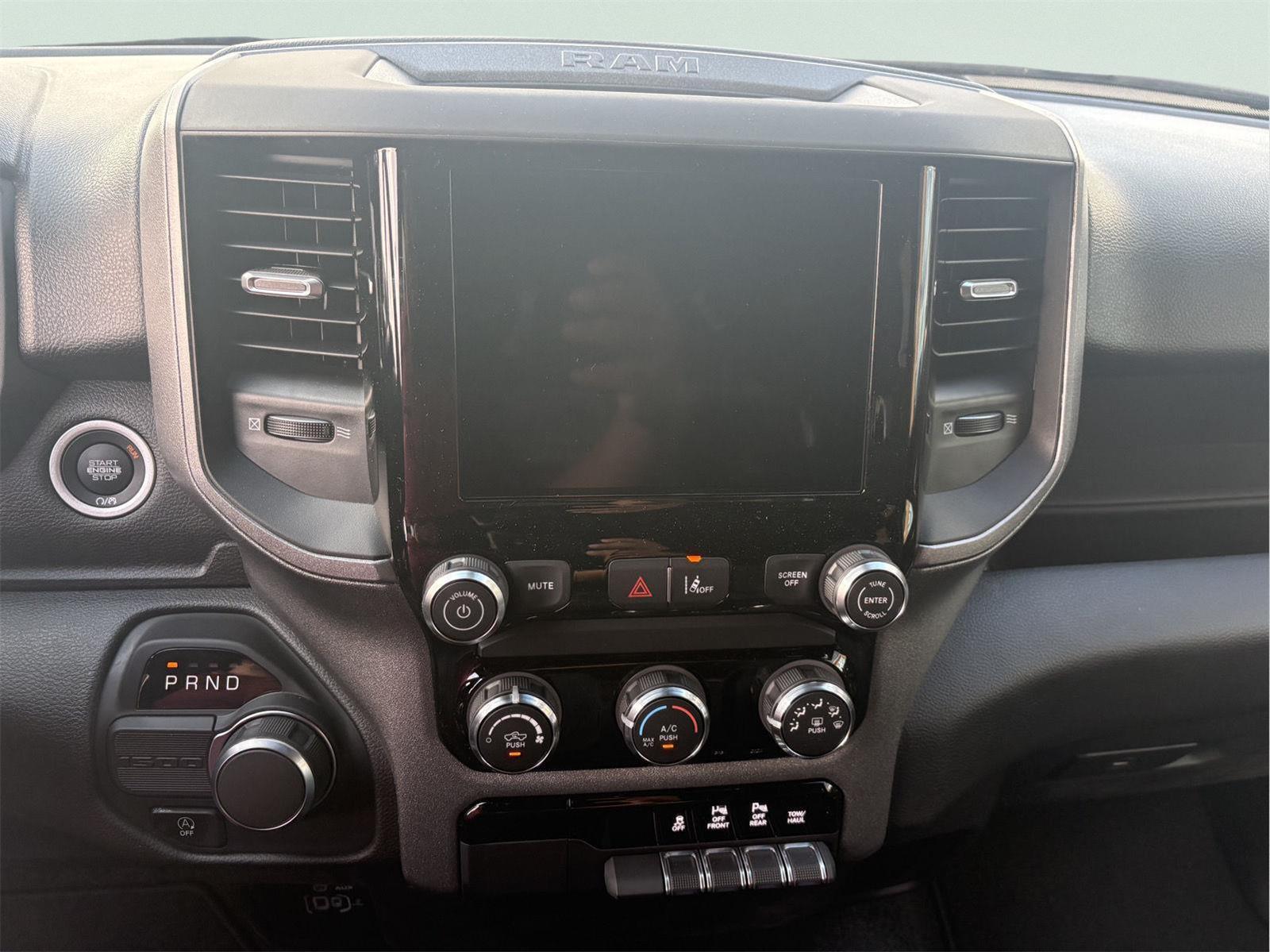 2026 RAM 1500 Express - Photo 14
