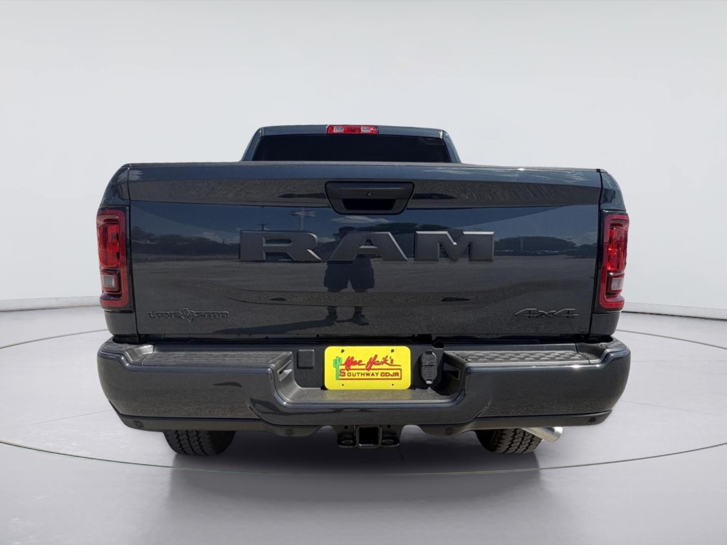 New 2026 Ram 2500 LONE STAR CREW CAB 4X4 6'4 BOX Pickup
