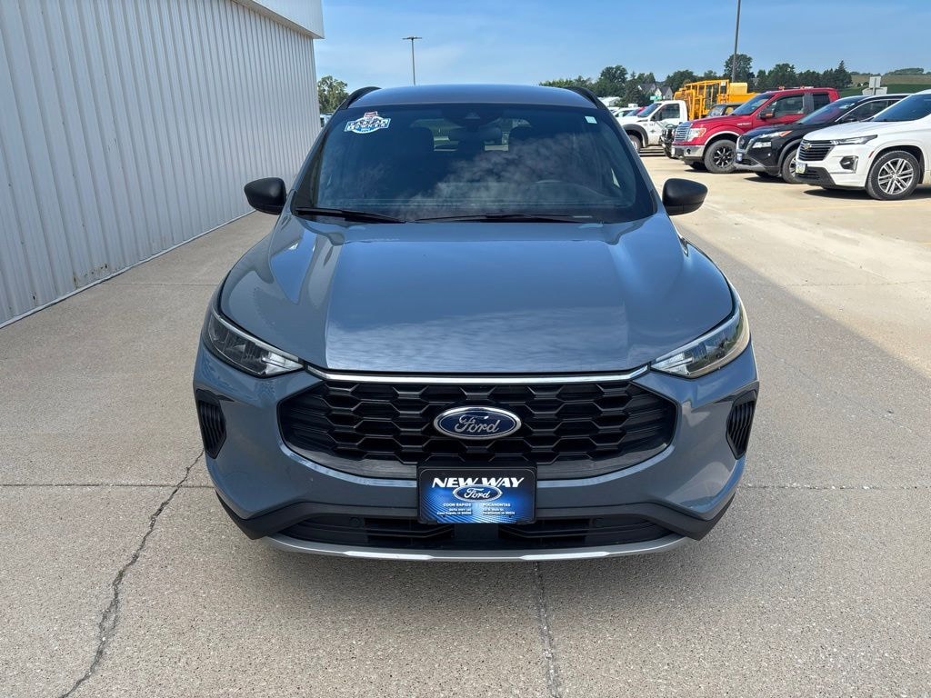 Used 2025 Ford Escape Hybrid ST-Line SUV