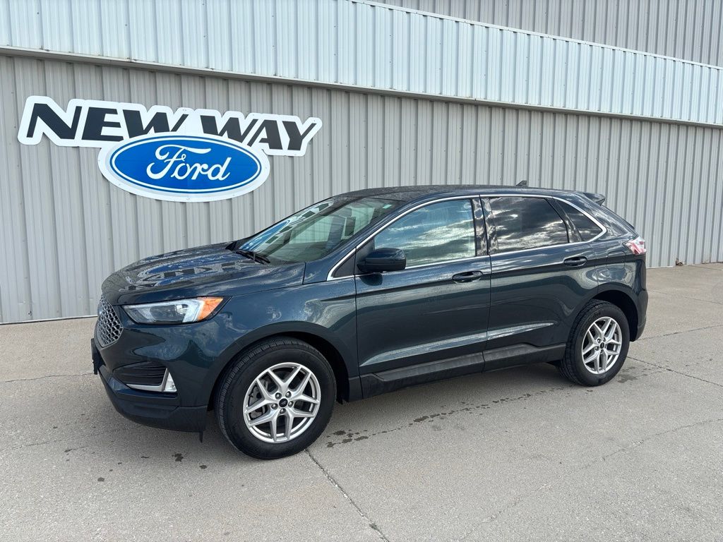 2023 Ford Edge