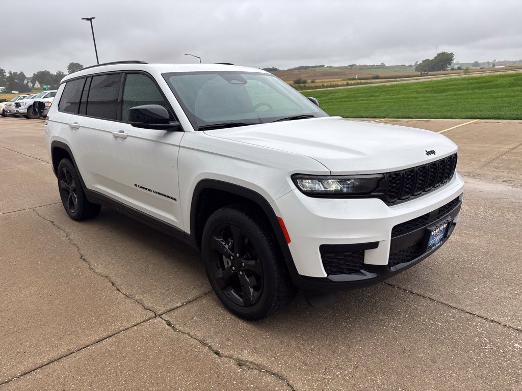 Used 2024 Jeep Grand Cherokee L Altitude X SUV