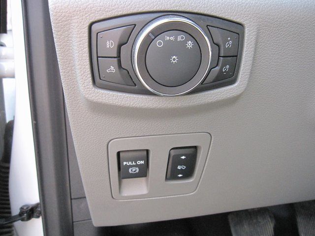2019 Ford F-150 XLT - Photo 12