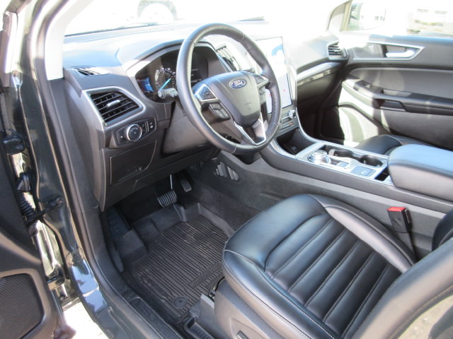 Used 2024 Ford Edge SEL SUV