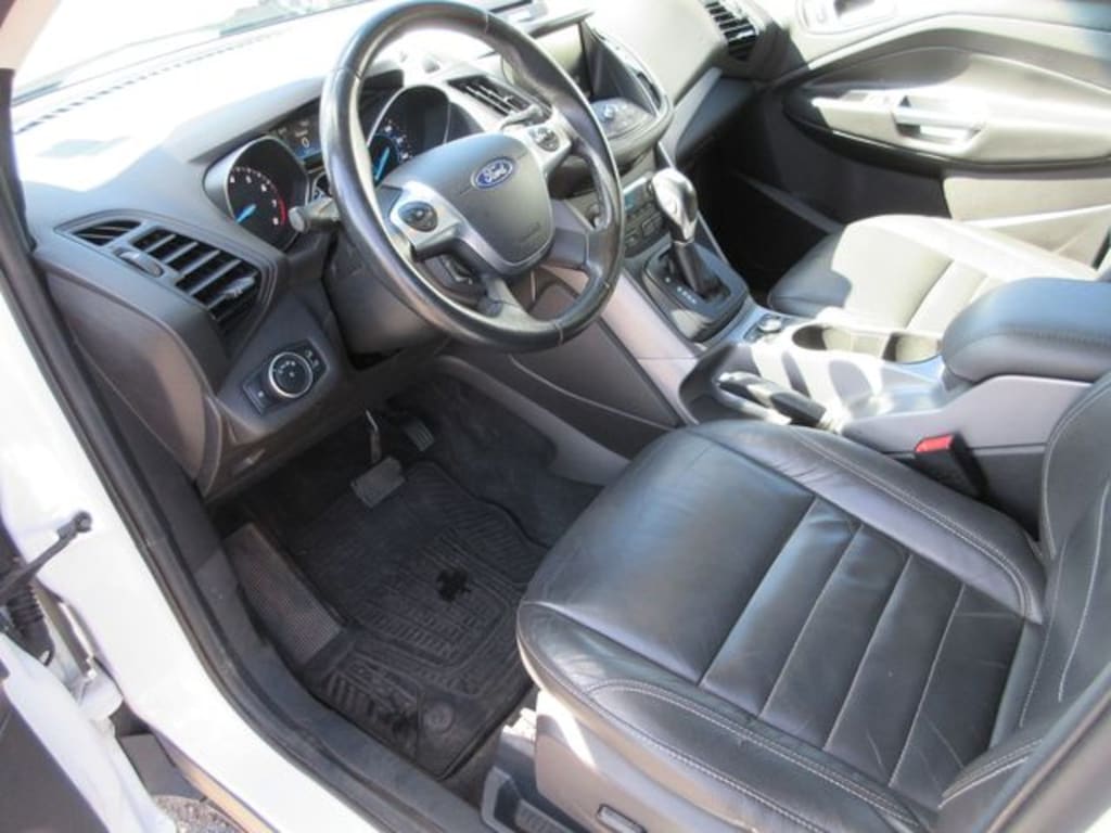 Used 2015 Ford Escape SE SUV