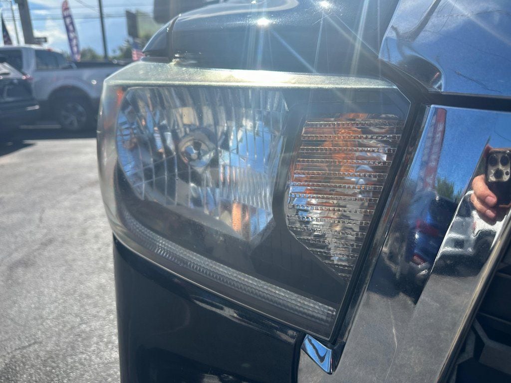2020 Toyota Tundra SR5 - Photo 11