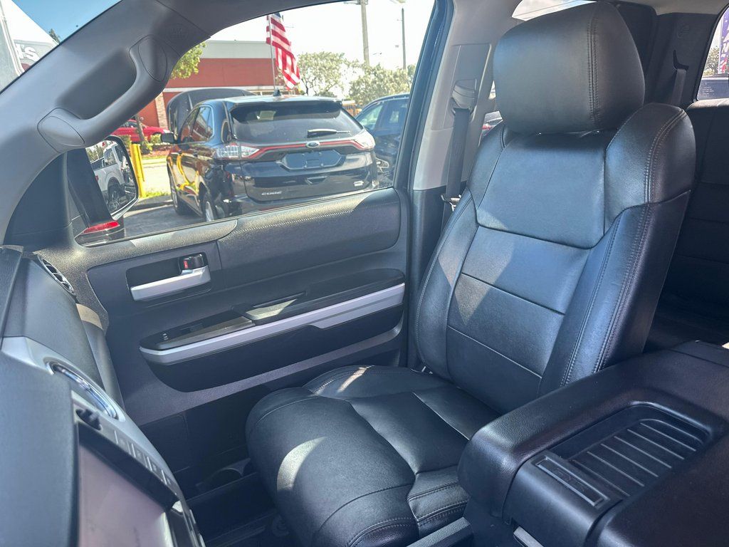 2020 Toyota Tundra SR5 - Photo 13