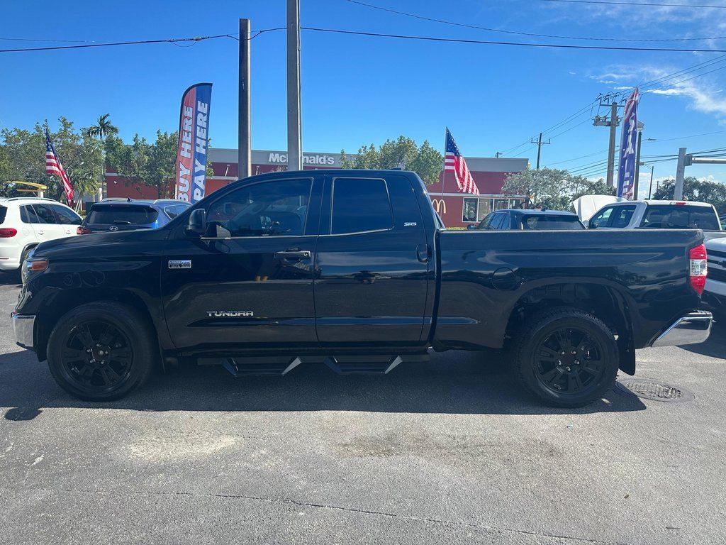 2020 Toyota Tundra SR5 - Photo 10