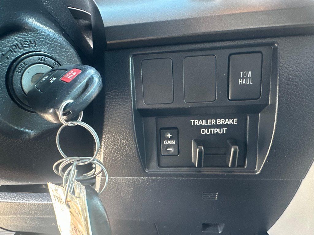 2020 Toyota Tundra SR5 - Photo 20