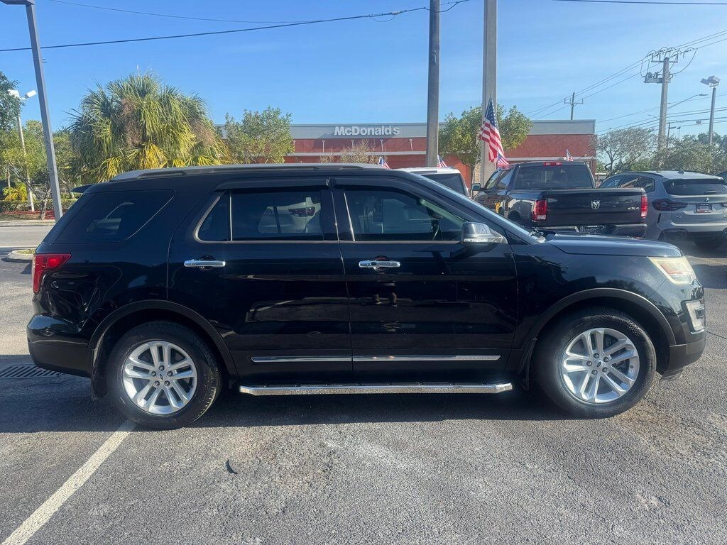 Used 2017 Ford Explorer XLT SUV