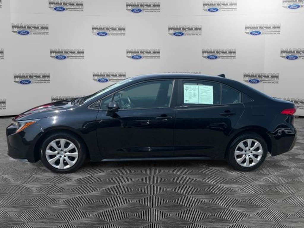 Used 2023 Toyota Corolla LE Sedan