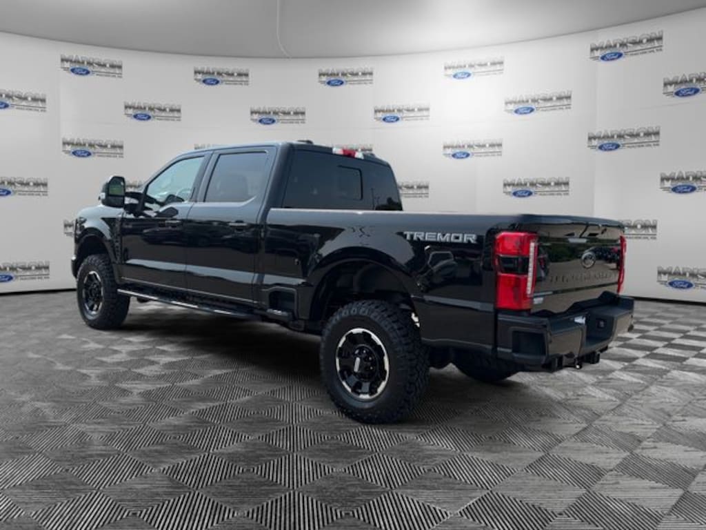 New 2026 Ford F-250SD Lariat Truck
