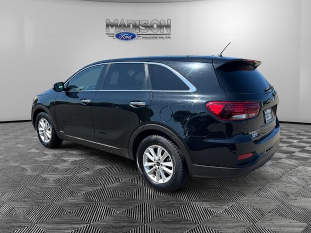 Used 2020 Kia Sorento LX SUV