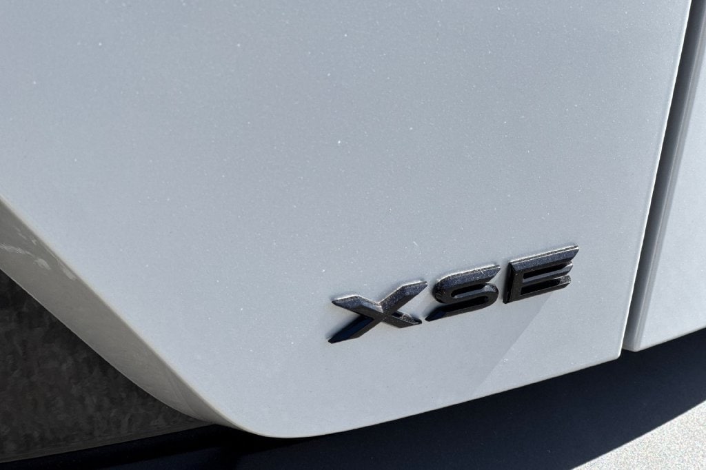 2026 Toyota C-HR XSE - Photo 22