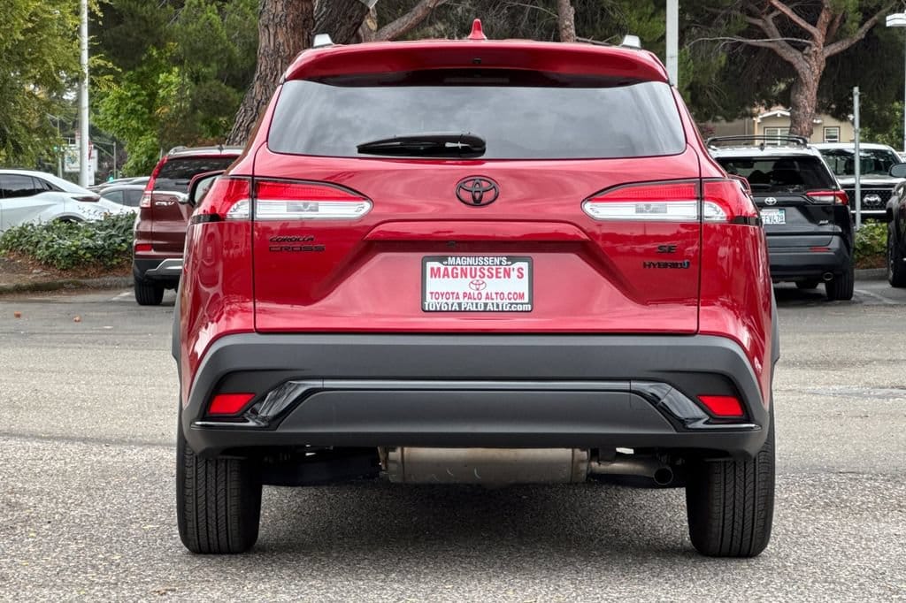 Certified 2024 Toyota Corolla Cross Hybrid SE Sport Utility