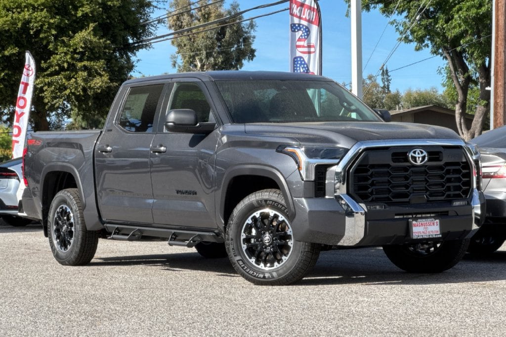 2026 Toyota Tundra SR5 - Photo 2