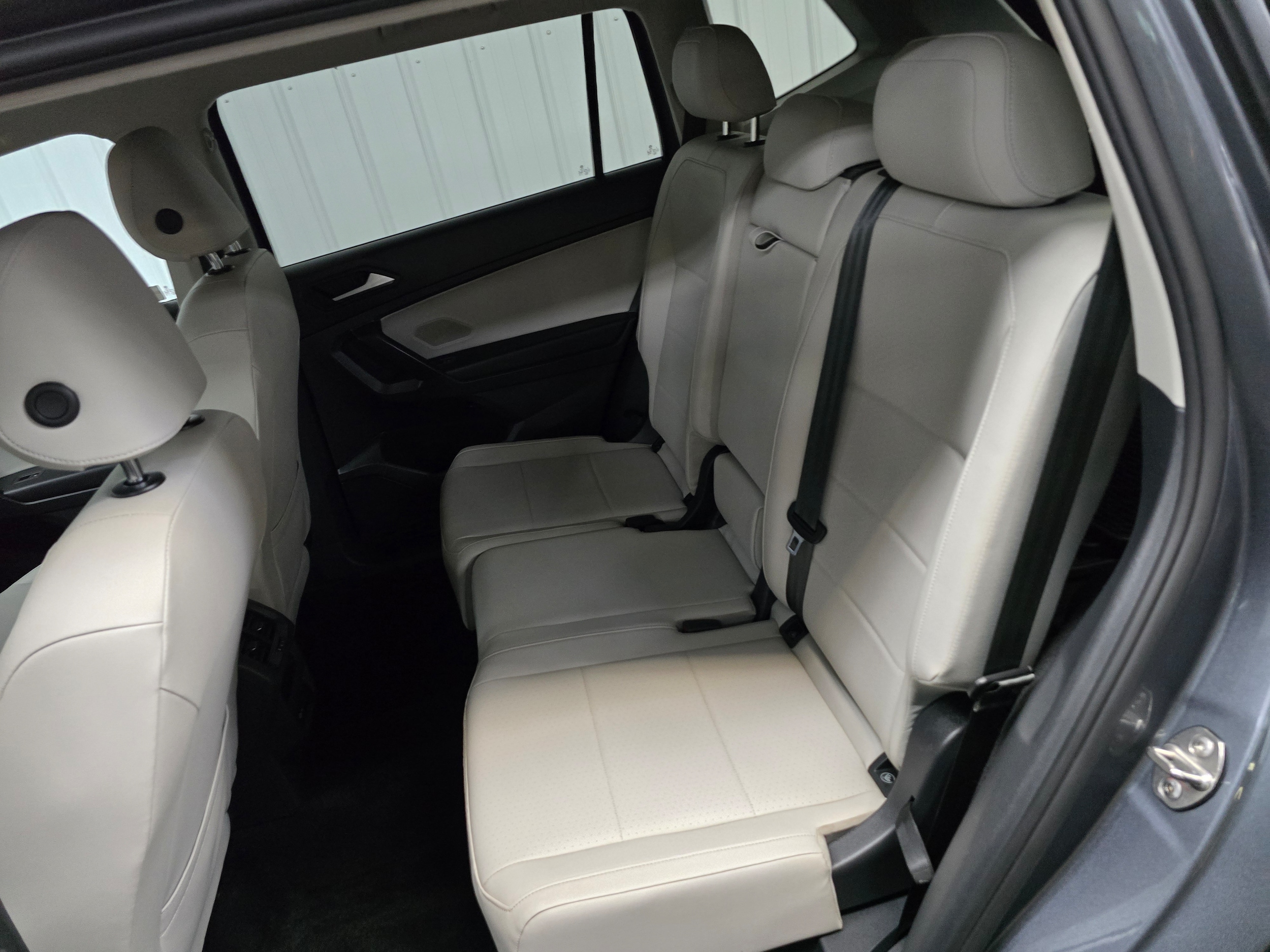 2021 Volkswagen Tiguan SE - Photo 20