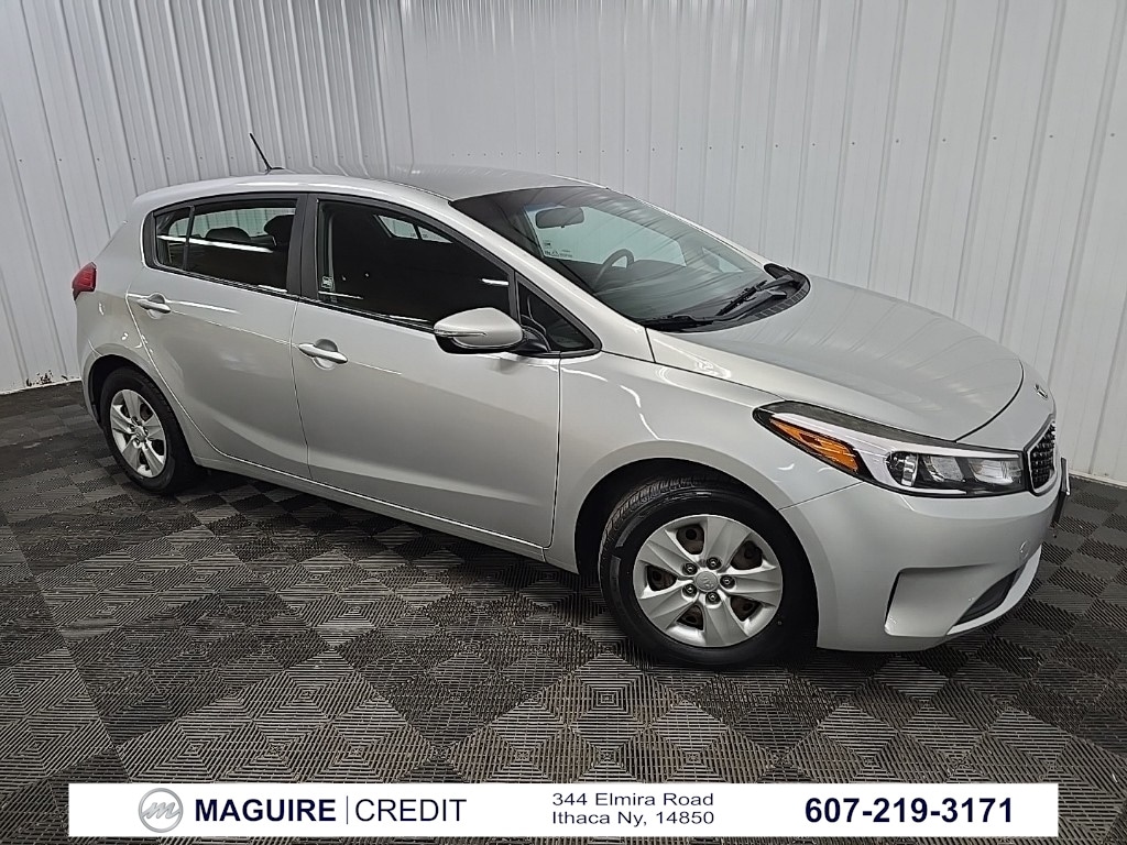 2017 Kia Forte5