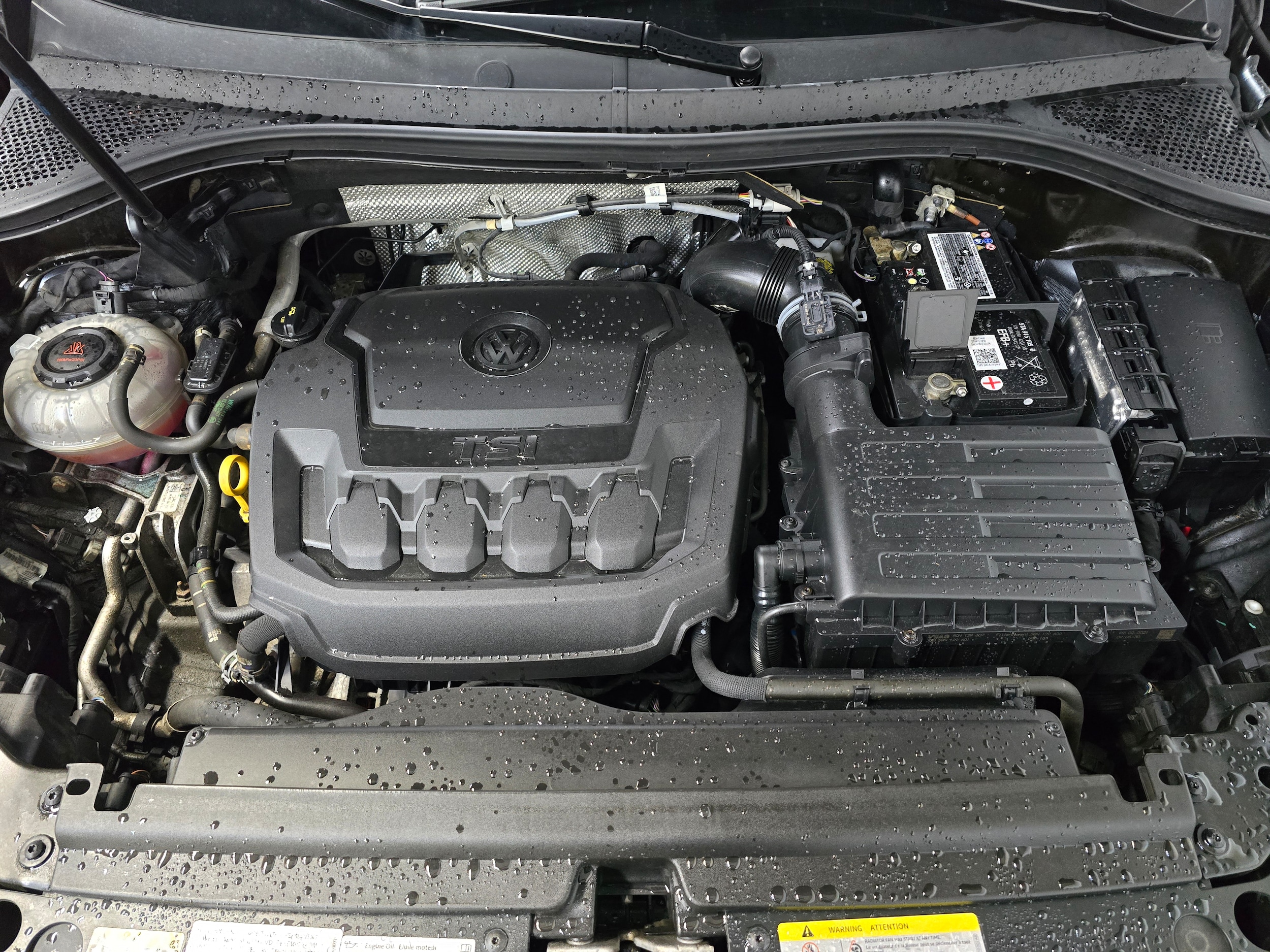 2021 Volkswagen Tiguan SE - Photo 14