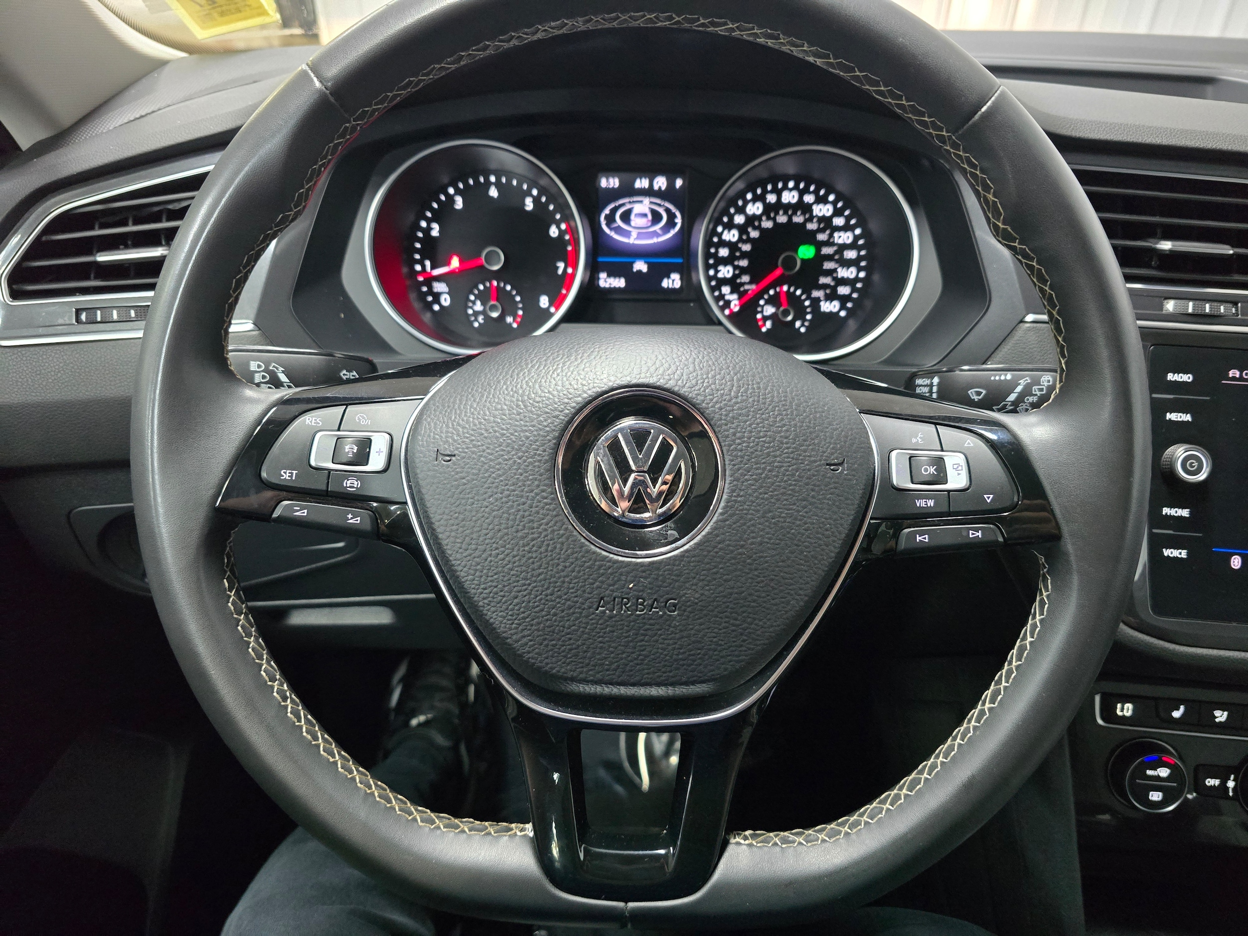 2021 Volkswagen Tiguan SE - Photo 25