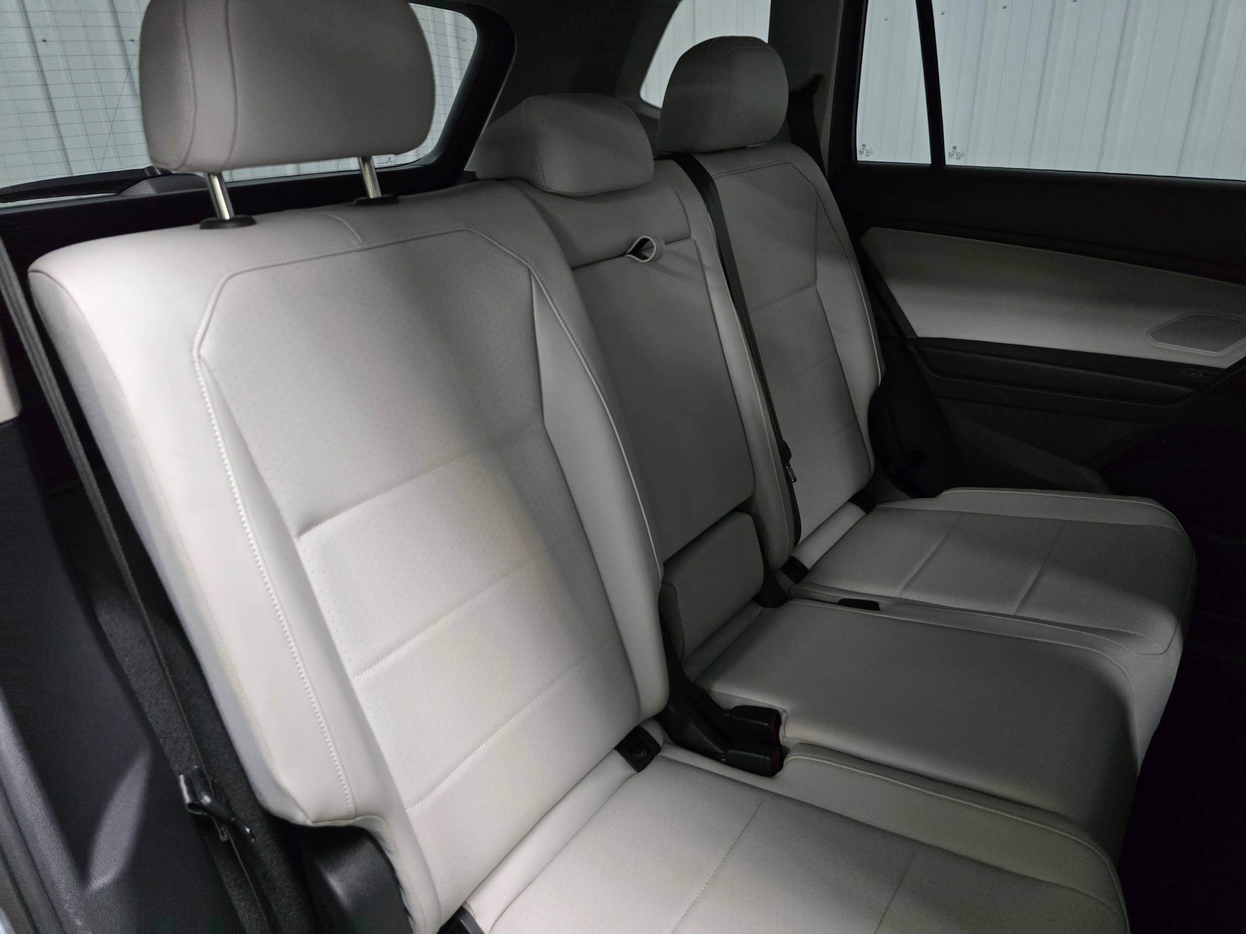 2021 Volkswagen Tiguan SE - Photo 21