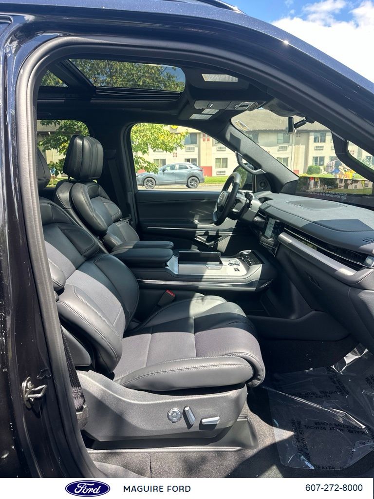 2027 Lincoln Navigator Reserve - Photo 14