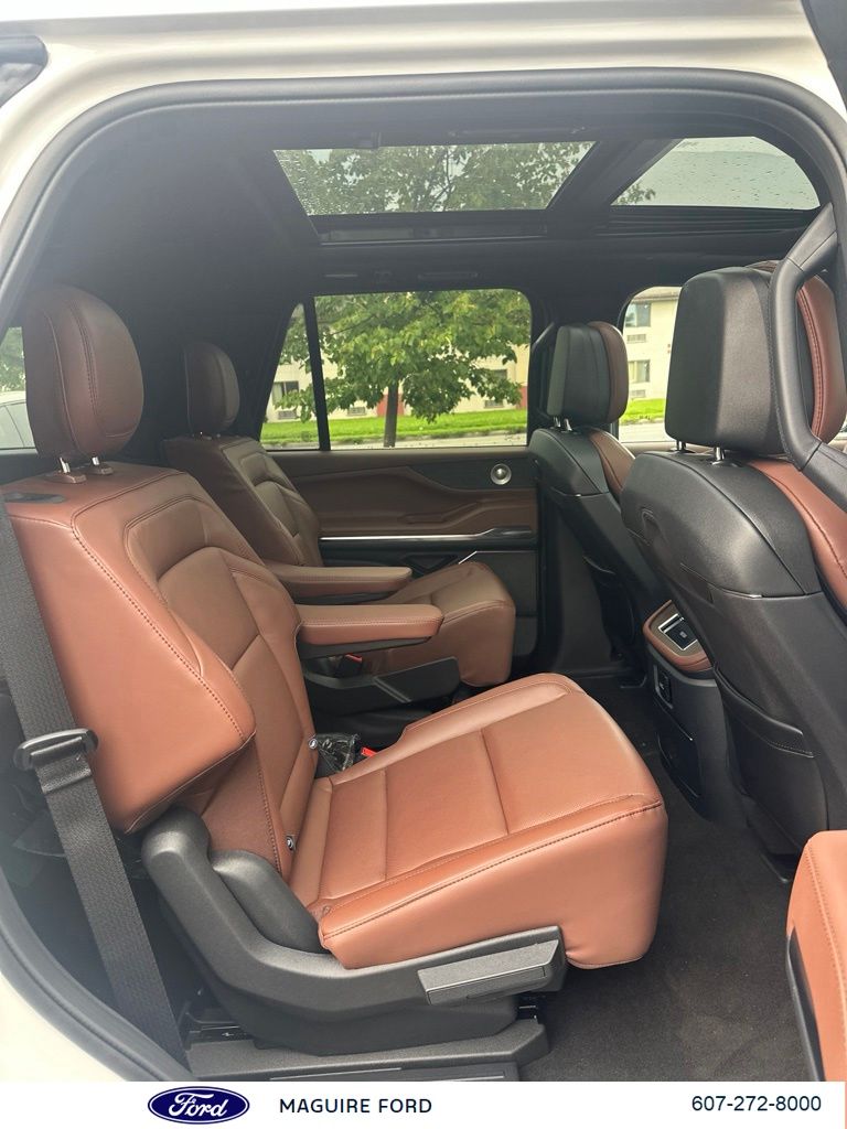 2027 Lincoln Navigator Reserve - Photo 12