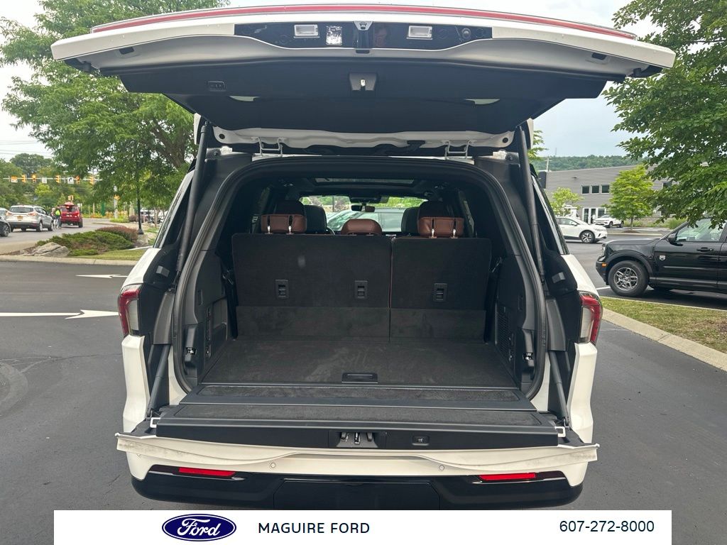 2027 Lincoln Navigator Reserve - Photo 11