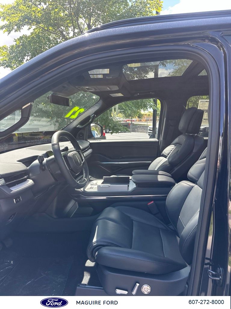 2027 Lincoln Navigator Reserve - Photo 15